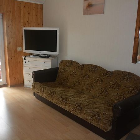 Guesthouse "Nakvyne Pas Zveja" Purvynes Street Nida Kültér fotó