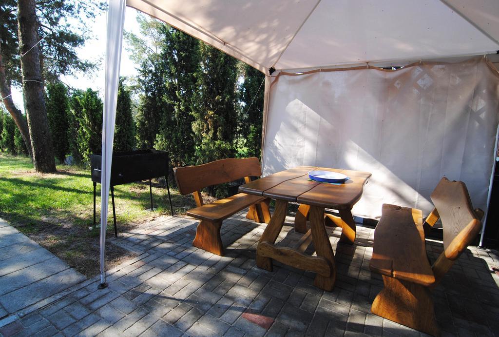 Guesthouse "Nakvyne Pas Zveja" Purvynes Street Nida Kültér fotó