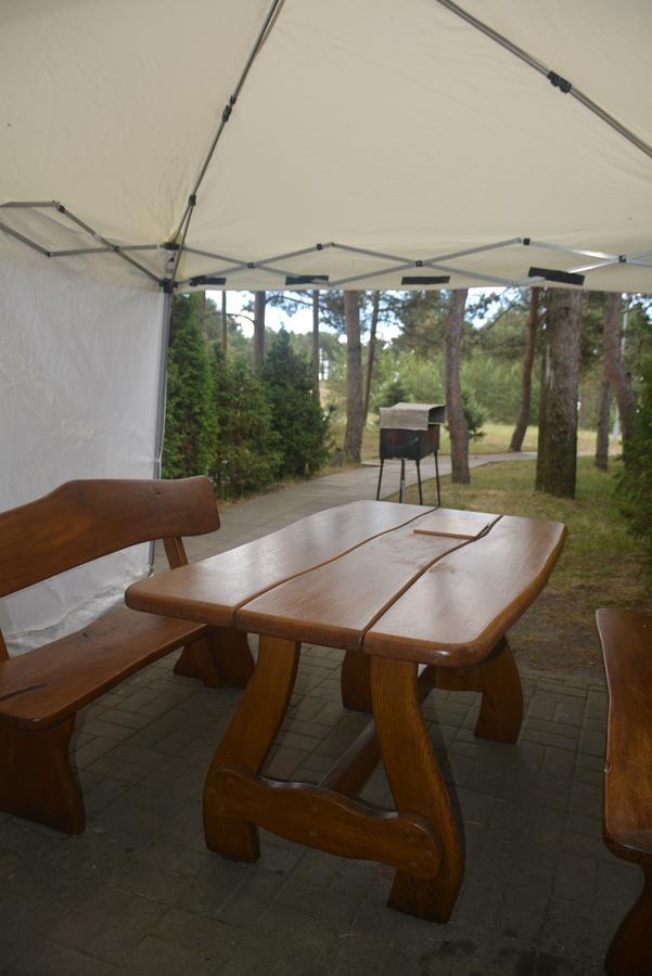 Guesthouse "Nakvyne Pas Zveja" Purvynes Street Nida Kültér fotó